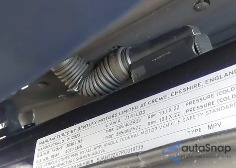 2023 Bentley Bentayga Azure/Azure First Edition из США, поврежденный, VIN SJAHT2ZV7PC019739